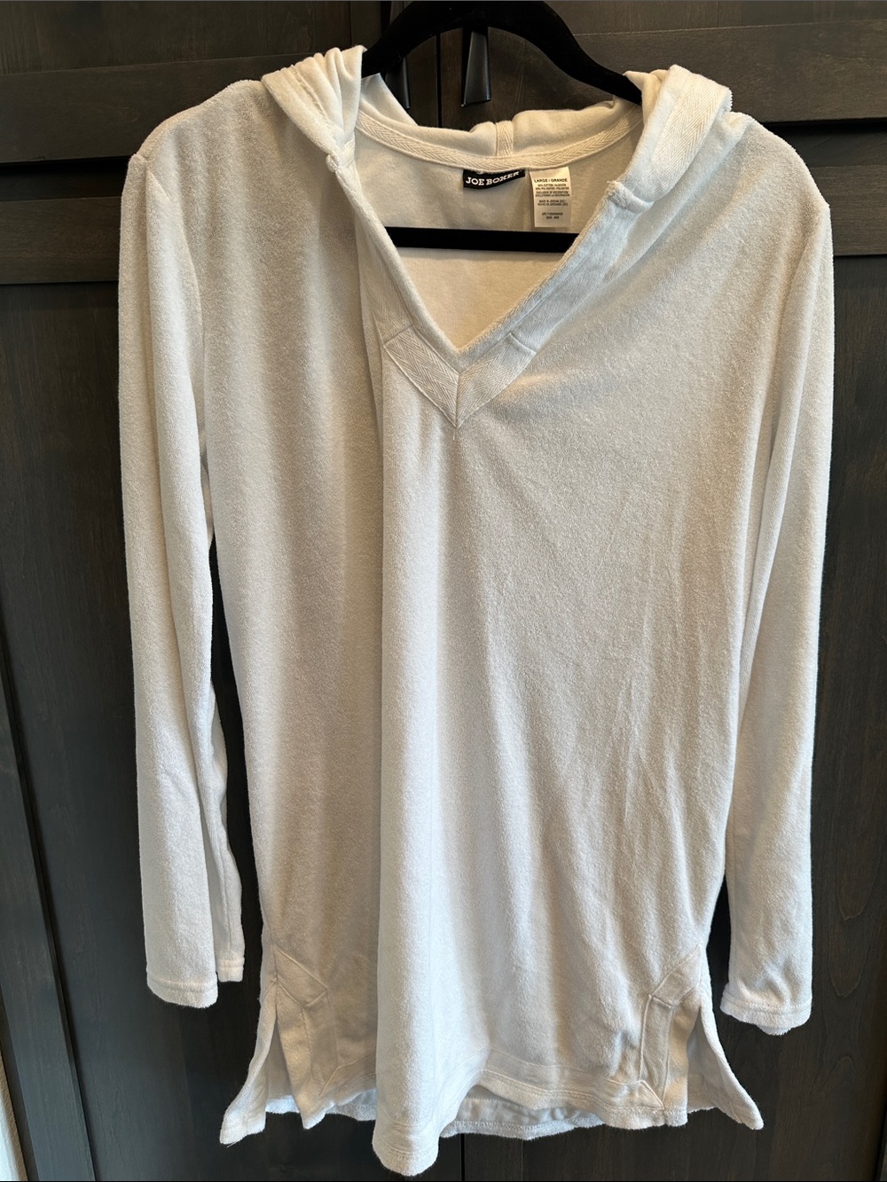 Joe Boxer Cream Hooded V-Neck Pullover
